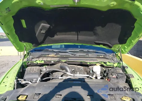 2017 Ram 1500 Sport 4X4 5'7 Box from USA, damaged, VIN 1C6RR7MT2HS827533